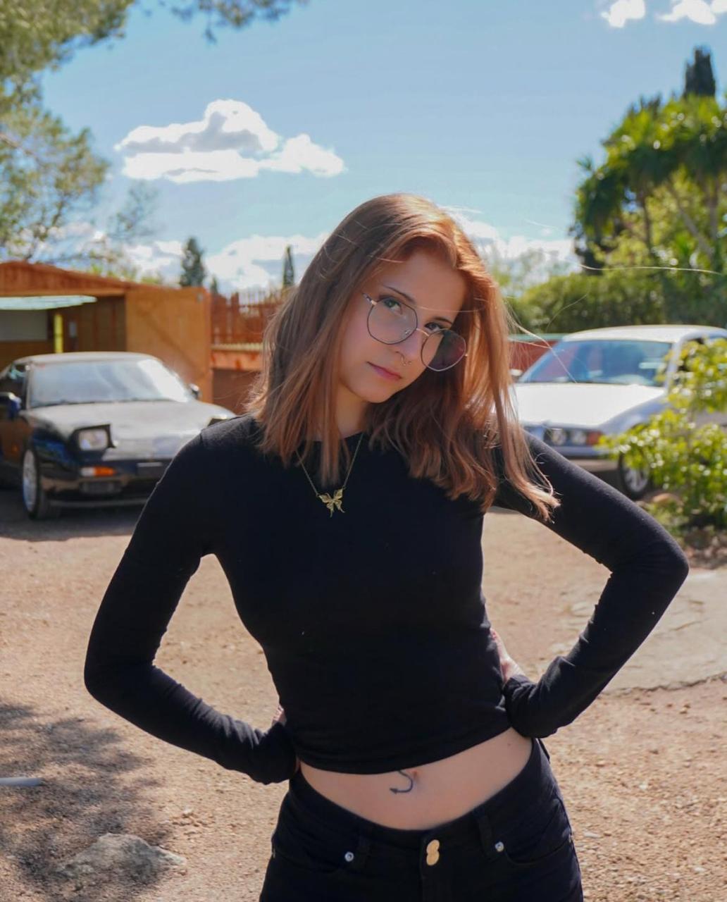 Crispitaas with a black shirt